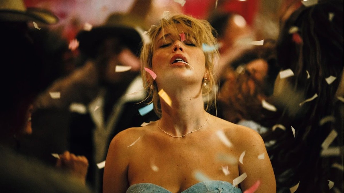 Zgiń kochanie – recenzja filmu. Sztampowe szaleństwo kobiety