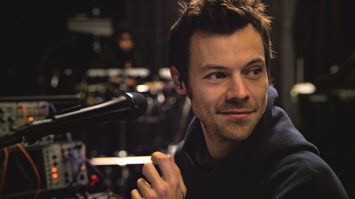 HARRY STYLES. ONE NIGHT IN MANCHESTER. w Netflixie!