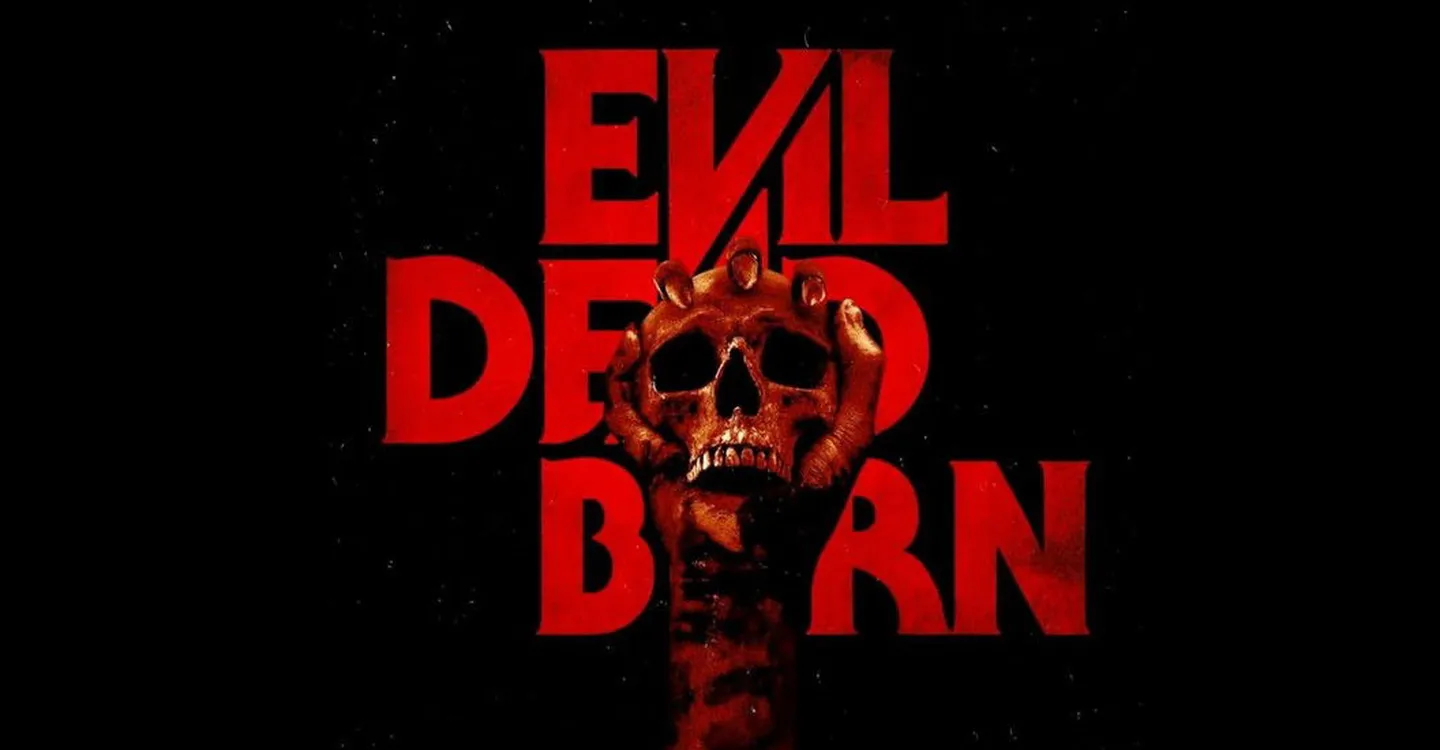 Evil Dead Burn – recenzja filmu. Witaj w rodzinie