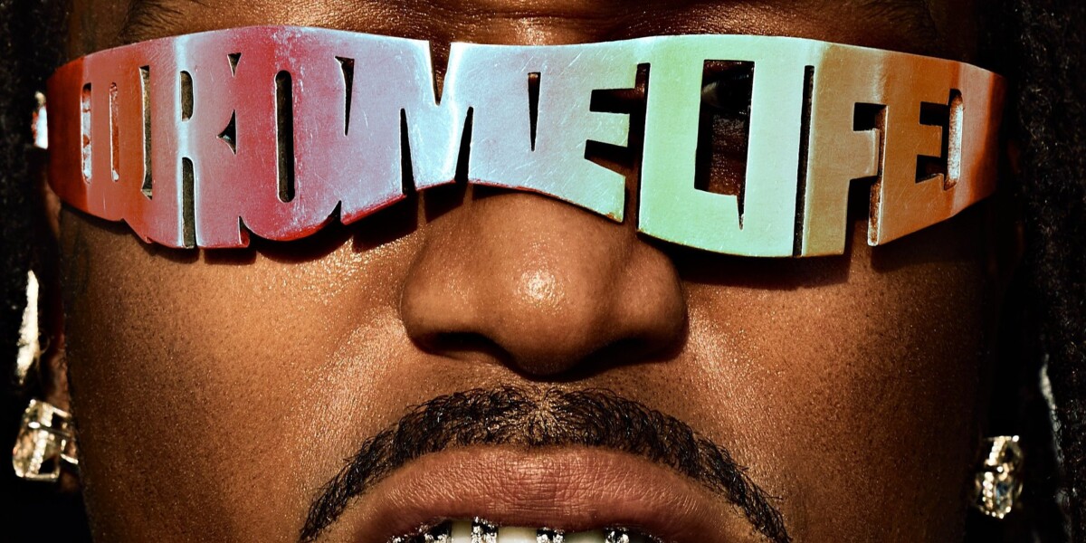 Quavo w singlu Backwards z T.I. patrzy wstecz, żeby iść dalej